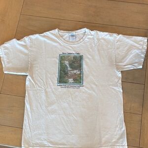 White Vintage Graphic T-Shirt